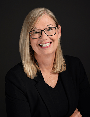 Elizabeth Kernohan Bio Image