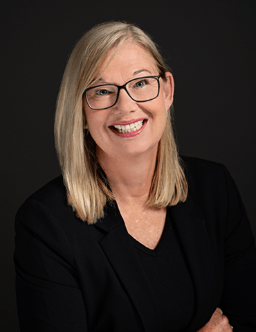 Elizabeth Kernohan Bio Image